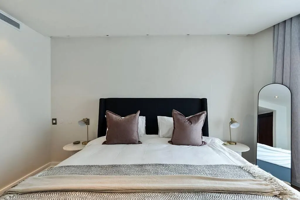 Stylish 2-Bed Apartment In The Heart Of Città del Capo