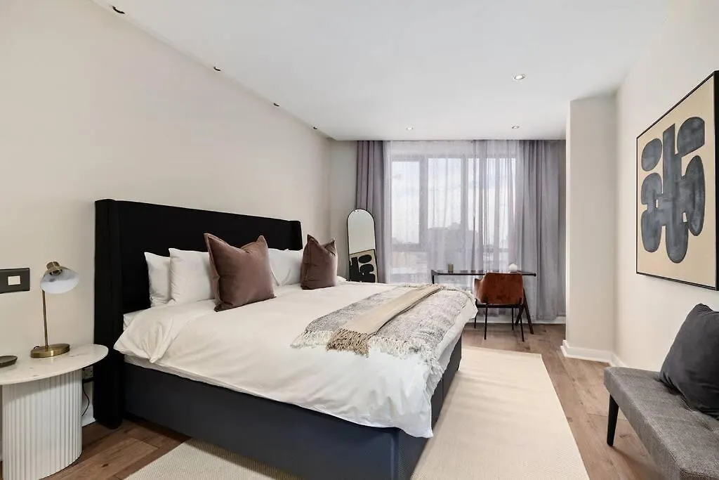 Stylish 2-Bed Apartment In The Heart Of Città del Capo
